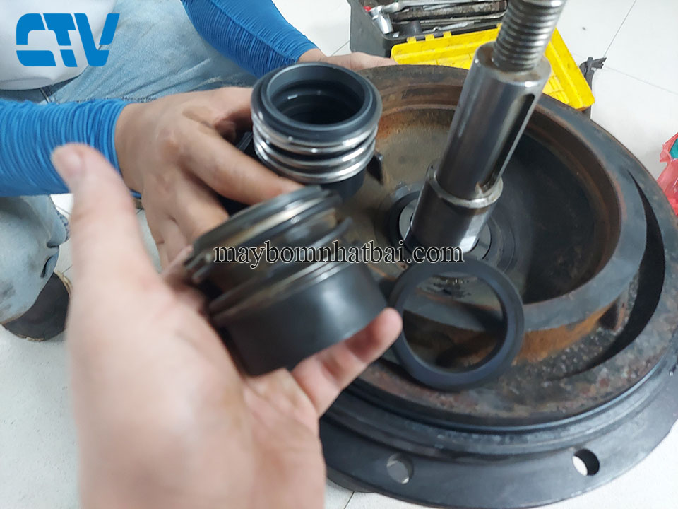 Công ty thay phớt máy bơm công nghiệp uy tín, chuyên nghiệp